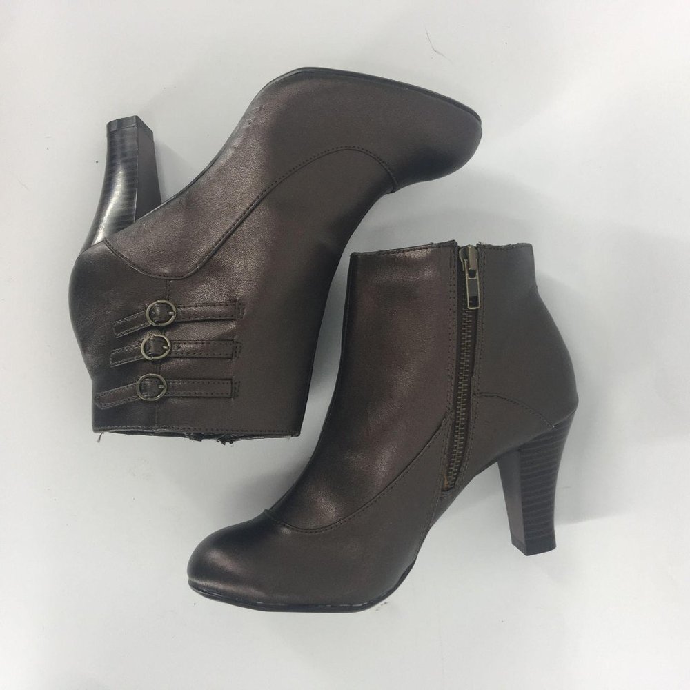 Predictions Bronze Steampunk Ankle Boot - Picture 5 of 11